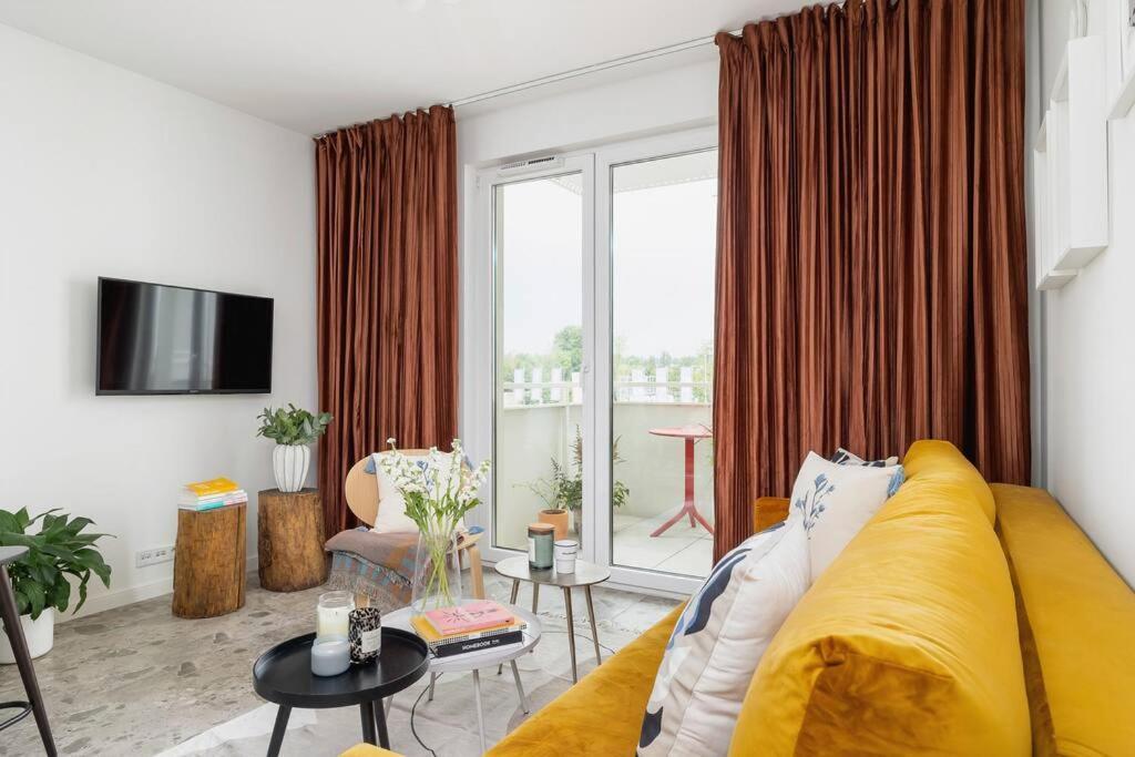 With Balcony, Private Parking - Bagry - Goszczynskiego 1 Apartment Krakau