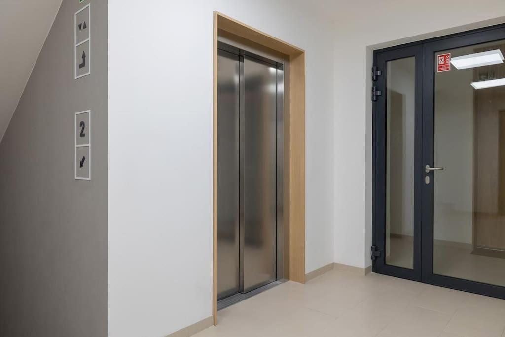 Apartment With Balcony, Private Parking - Bagry - Goszczynskiego 1 *